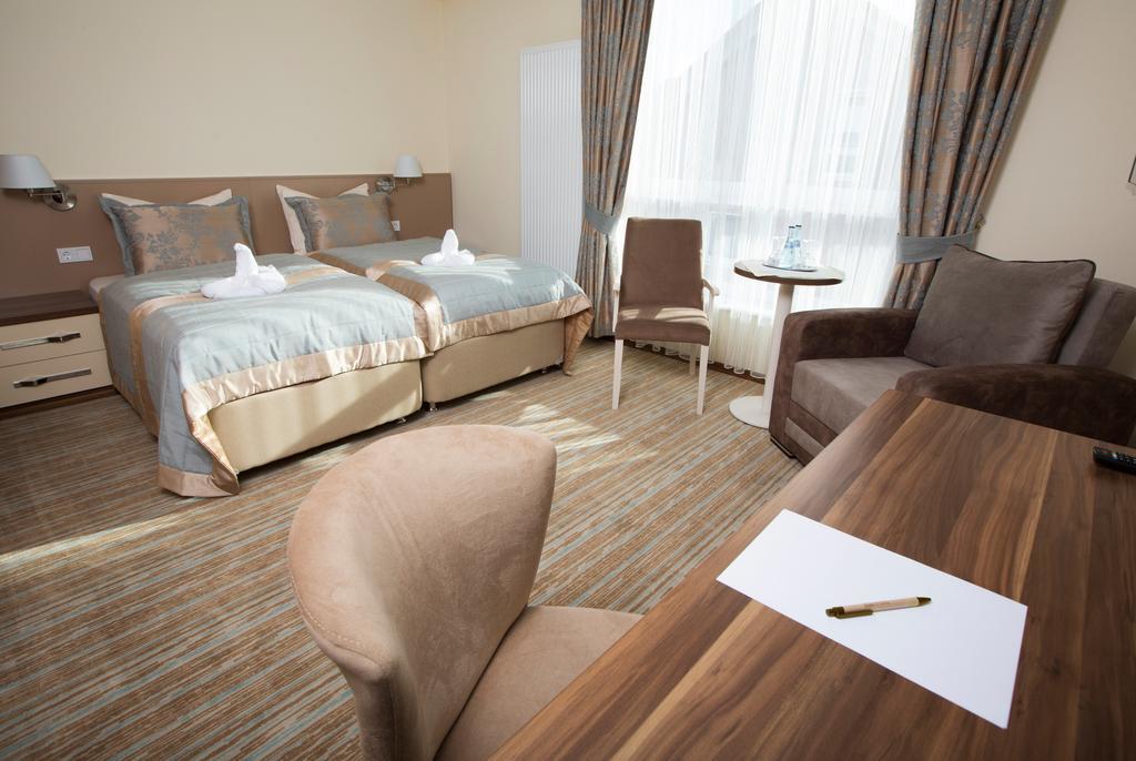 Cityhotel Am Mckeeplatz Crailsheim Pokój zdjęcie